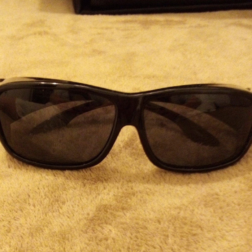 Sleek Black Men's Sunglasses